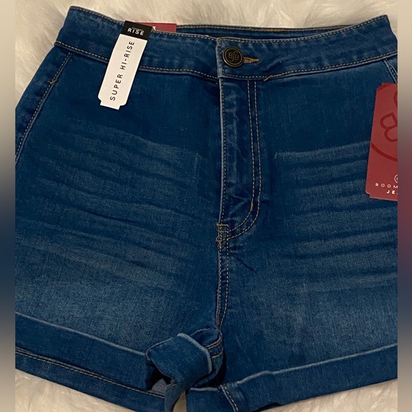 Boom Boom Super Hi-Rise Jeans Shorts, Highwaisted Denim Shorts, size 3 - Picture 13 of 16